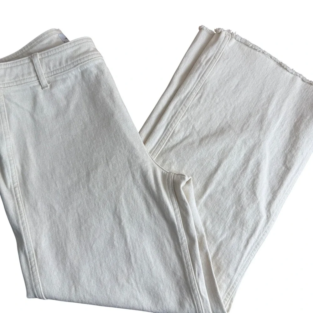 Vineyard Vines Women's Cream Wide‎ Leg Cropped Jeans Size 28 Frayed Hem